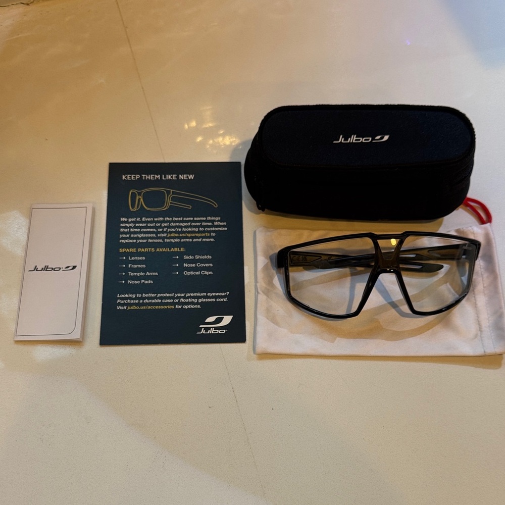 UNISEX Julbo Fury with Photochromic lenses (they adjust to the light)